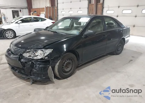 2005 Toyota Camry Le z USA, uszkodzony, nr VIN 4T1BE32KX5U054671